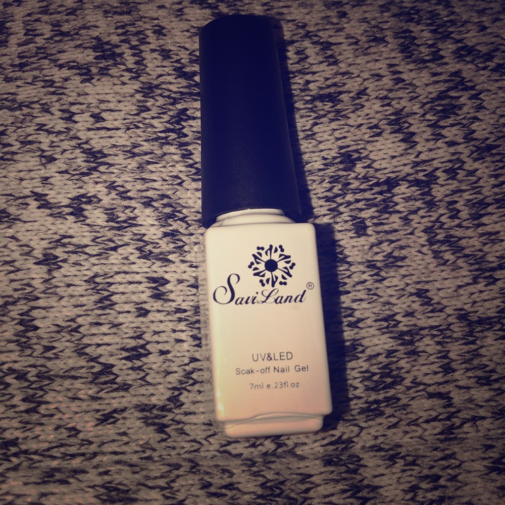 Mood changing nail polish